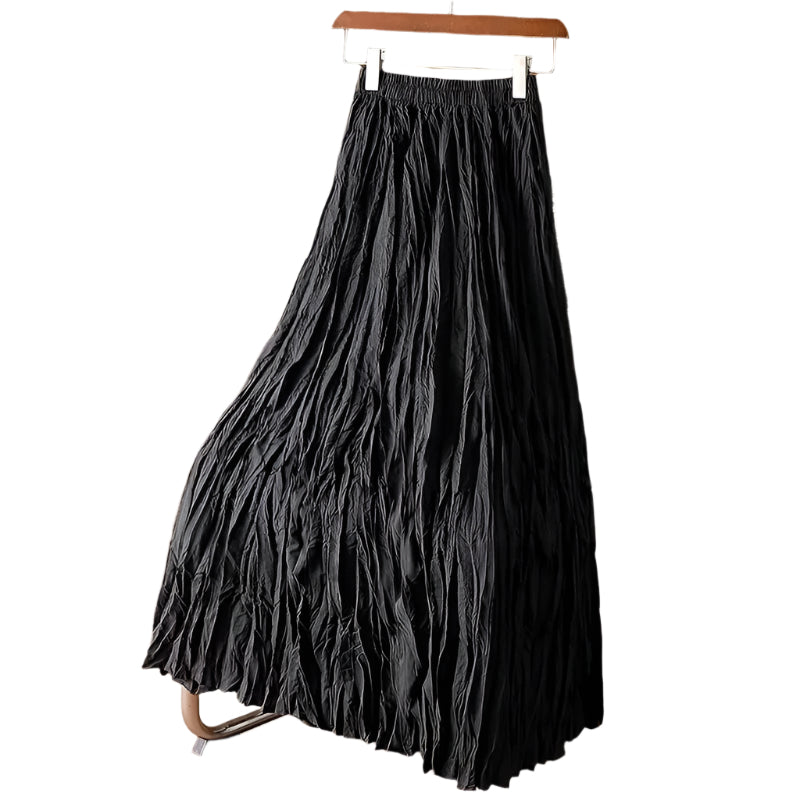Dame plissert maxiskjørt i sateng. Elegant, komfortabelt og flytende design for vår og sommer.