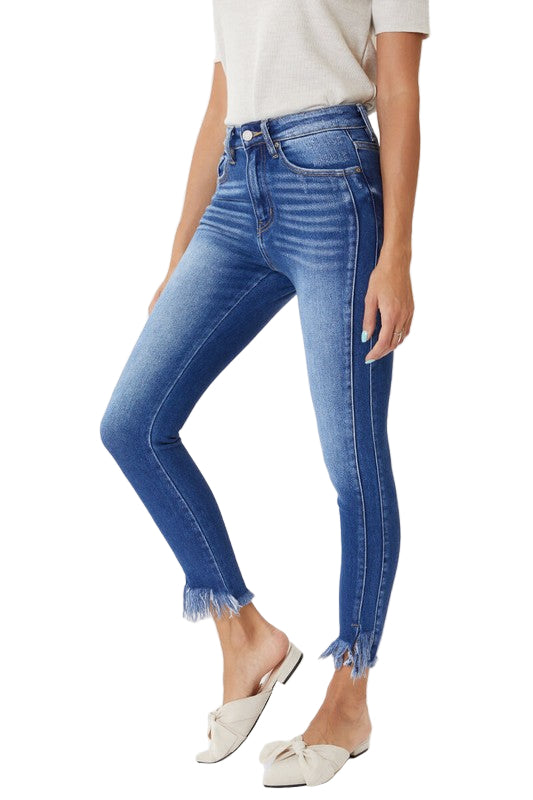 Dame skinny jeans med høy midje og trendy detaljer. Perfekt for en moderne look.