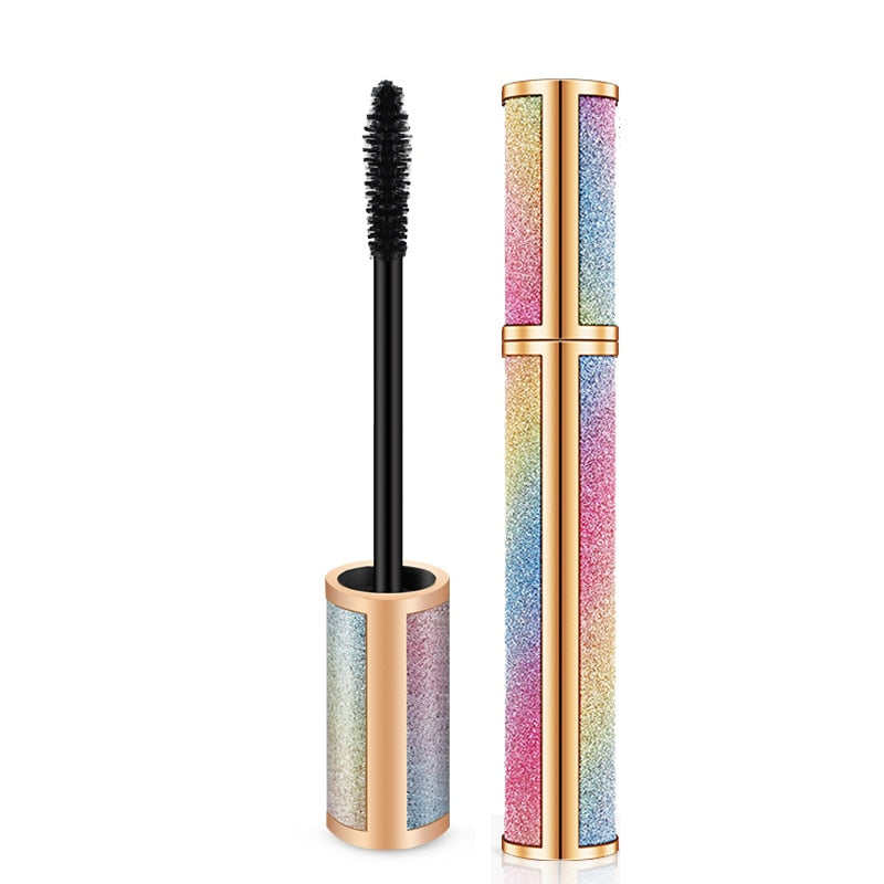 Dame Stjernehimmel mascara for lengde, volum og klumpfrie vipper. Svart øyesminke for vakre øyne.