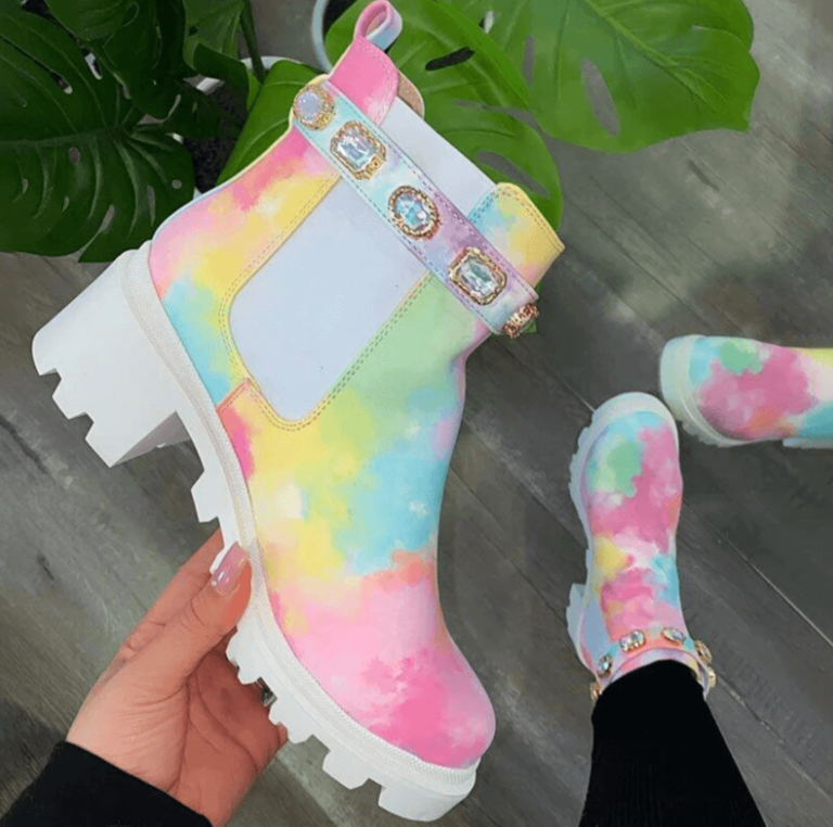 Vanntette tie dye ankelstøvletter med antiskli, ideelle og trygge vintersko for damer.