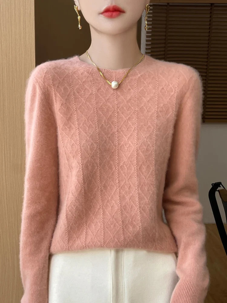 Trendy damegenser rund hals. Behagelig basisplagg for en moderne stil.