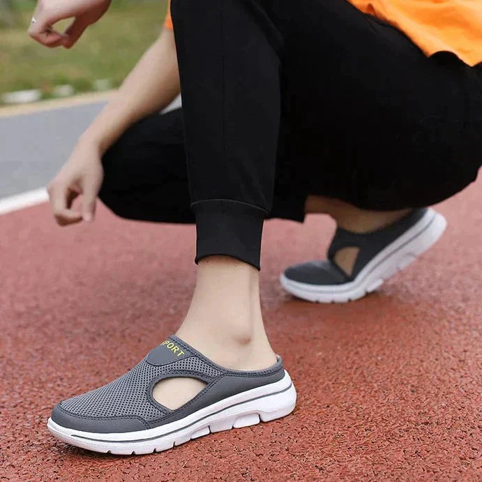 Myke og lettvektige damers komfort slippers med ergonomisk fotsupport, perfekt for hjemmebruk.