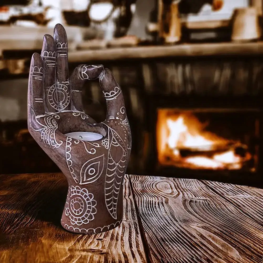 Buddha håndlysestake for meditasjon og ro. Vakker zen-dekor og telysholder som gir harmoni til interiøret.