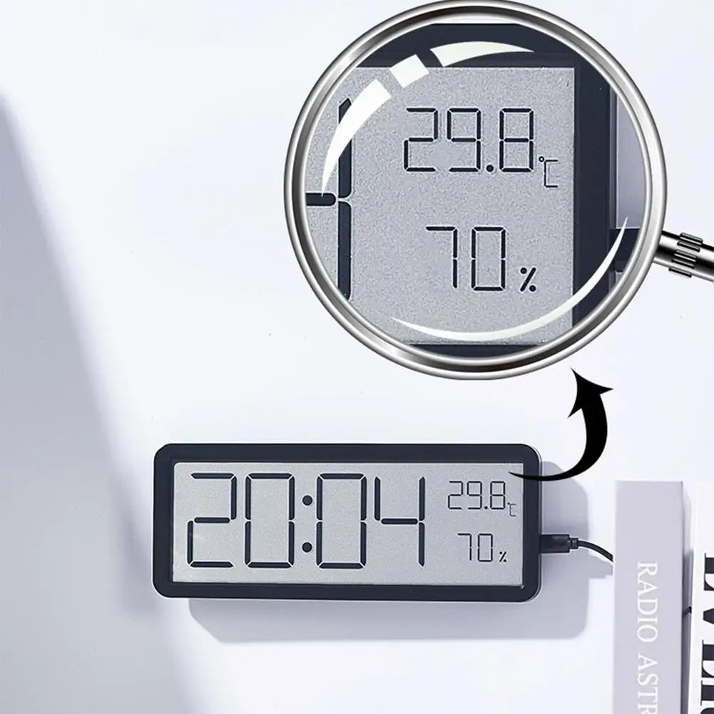 Stor digital veggklokke med lyssterkt LED-display, lettlest tid, temperatur og fuktighet, passer alle rom.