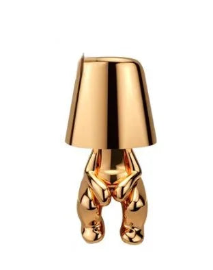 Dimmbar bordlampe i sølv. Moderne design for stuen eller som leselampe.