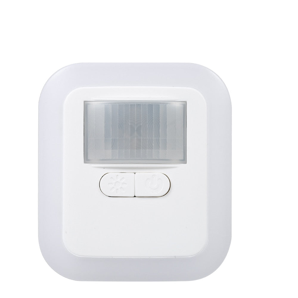 Diskré LED nattlys med bevegelsesdeteksjon, perfekt for automatisk belysning i gang eller soverom.