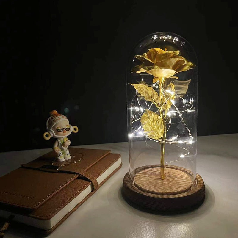 Evig galakse rose som DIY-sett i glasskuppel på LED-lysbase, ideell for spesielle anledninger