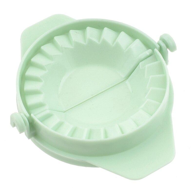 Dumplingmaker i rustfritt stål for rask og enkel produksjon av perfekte dumplings, pierogi eller ravioli.