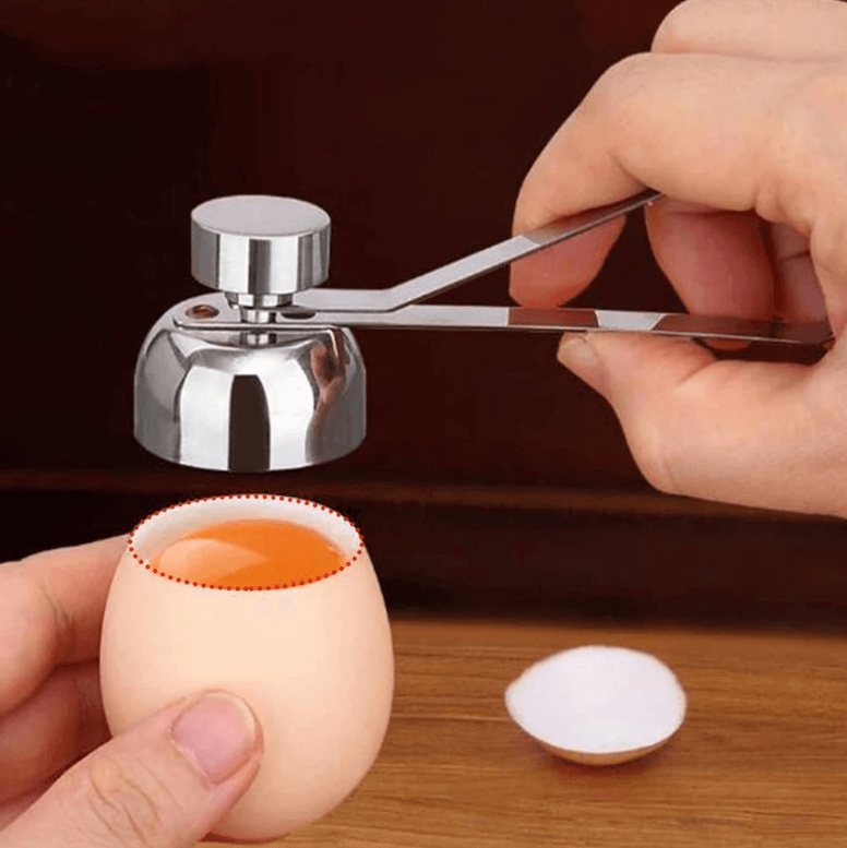 Enkel eggeåpner for frokost, fjerner toppen av kokte egg uten søl.