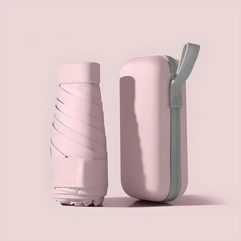 Værbestandig fuglemater i plast og metall, designet for å tiltrekke småfugl og avskrekke ekorn.
