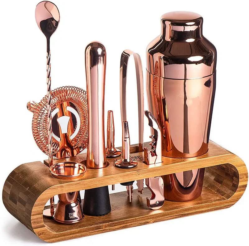 Jigger, sil, barskje og muddler i rustfritt stål. Del av et 10-dels cocktailsett for avansert mixologi.