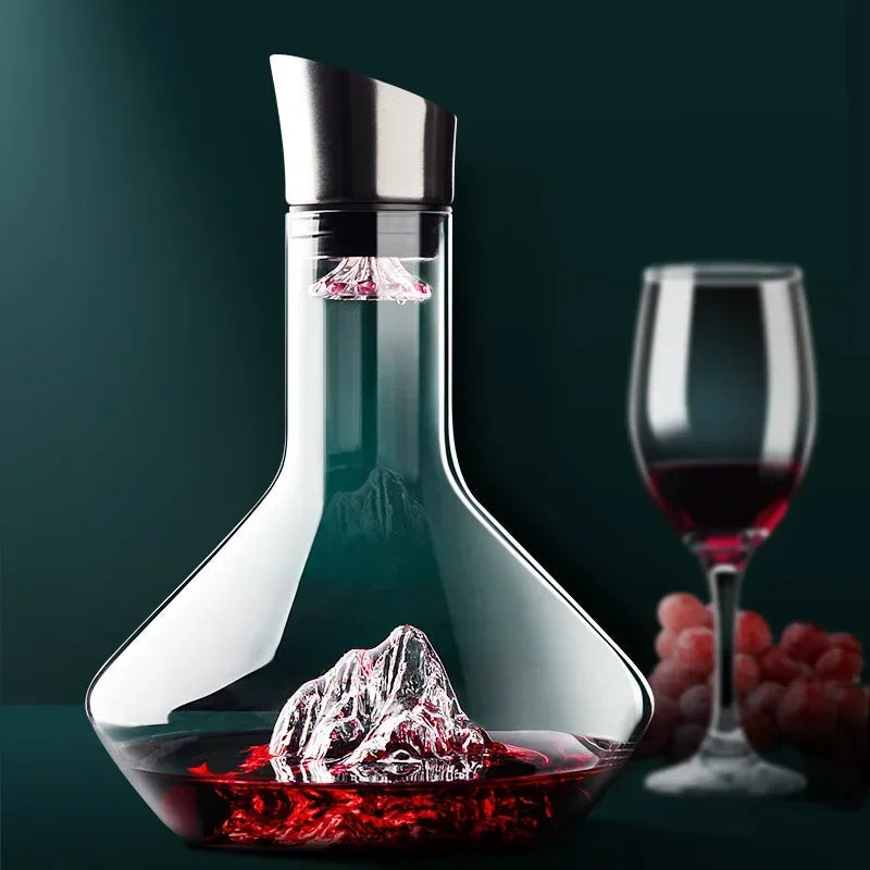 Krystall vinkaraffel for optimal rødvin lufting. Elegant serveringsutstyr og dekor for ethvert hjem og anledning.