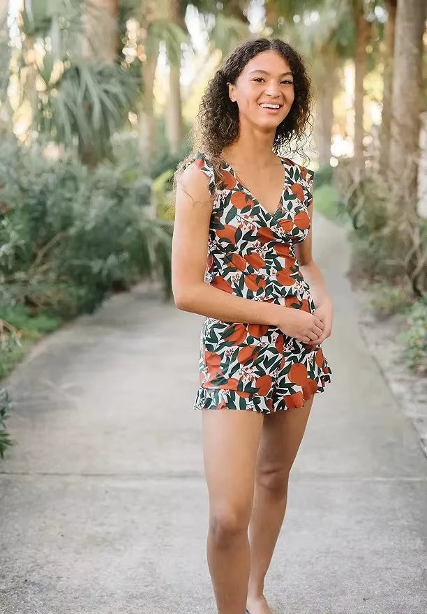 Komfortabel svømme jumpsuit for damer, lett og stilig strandantrekk til fritid og ferie.
