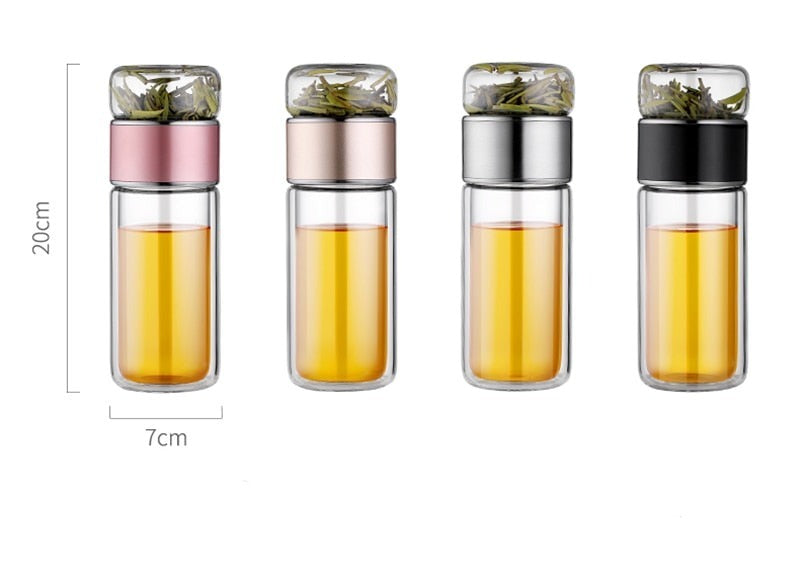 Isolerende teflaske med dobbel vegg for varm drikke. Elegant reiseflaske i borosilikatglass med infuser.