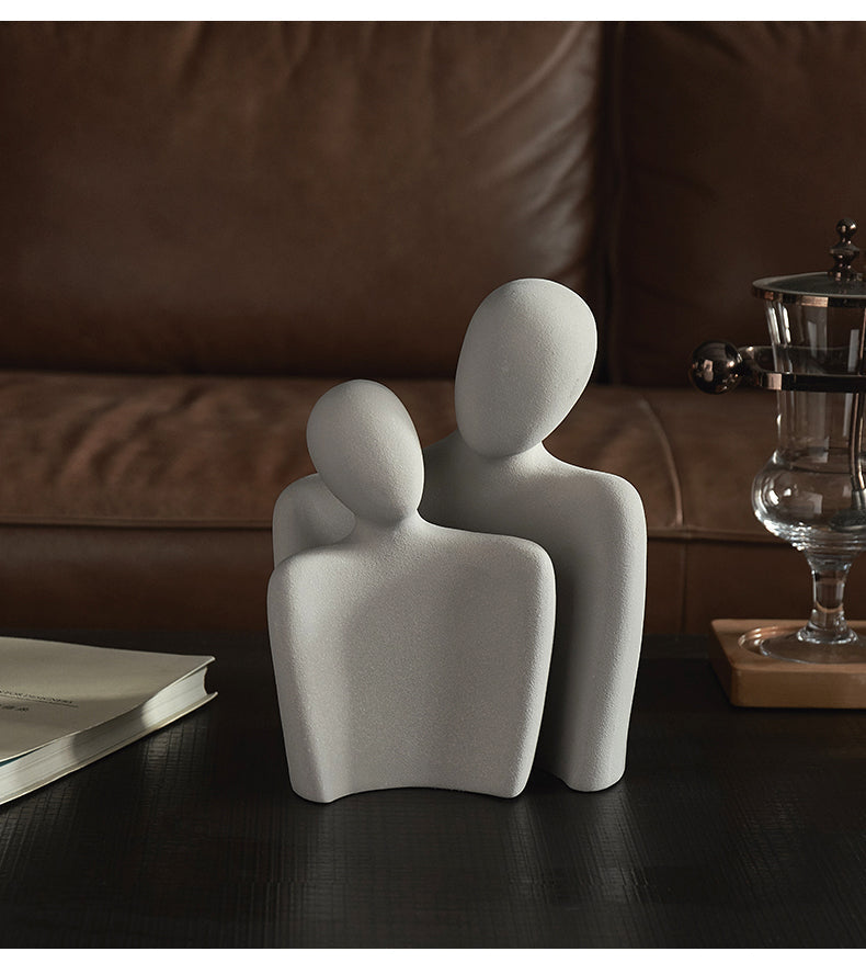 Glatt hvit abstrakt kjærlighetsstatue, moderne skulptur for minimalistisk innredning og gaveideer.
