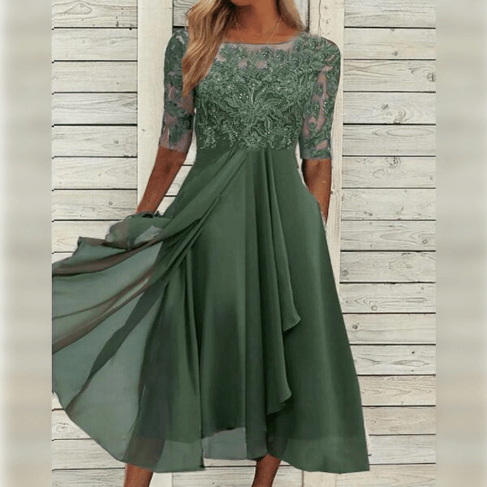Flott A-linje maxi kjole til kvinner med asymmetrisk design, elegant for både hverdag og fest.