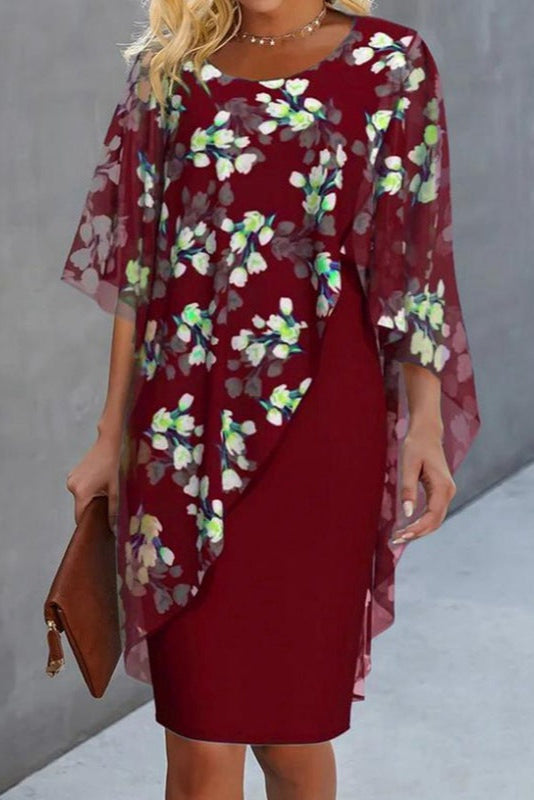 Stilfull midikjole i polyester med blomsterprint, en komfortabel damekjole for både hverdag og fest.