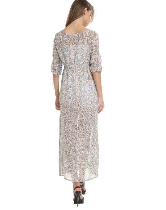 Lang sommerkjole i boho-stil for kvinner, perfekt som festivalkjole eller avslappet strandkjole.