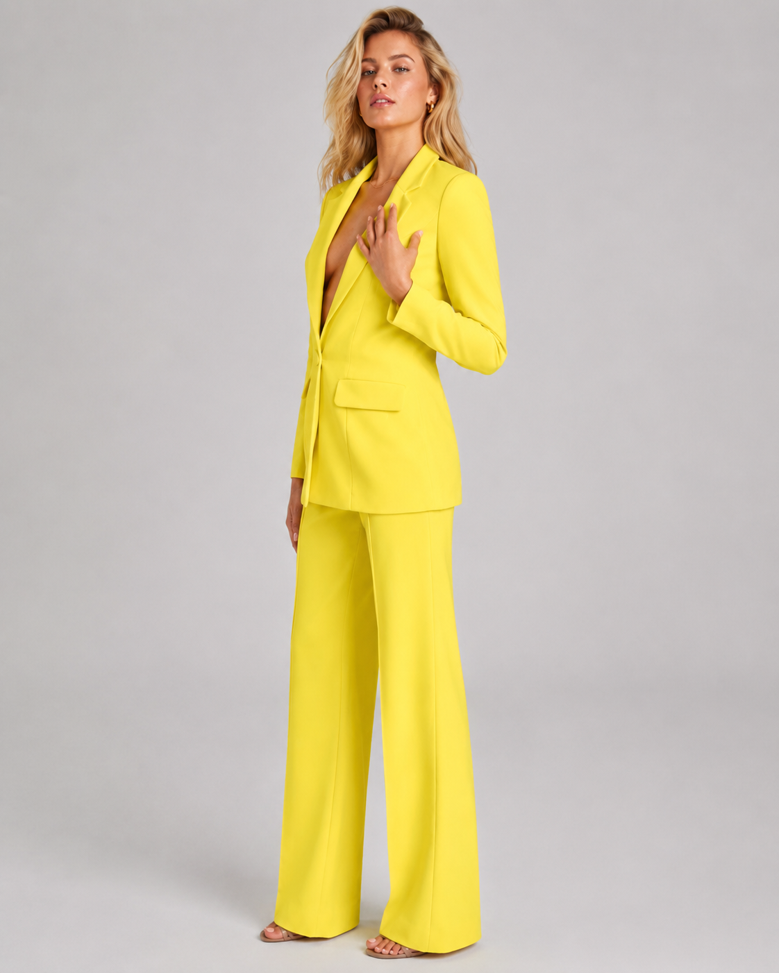 Høykvalitets dame blazer og buksesett, elegant drapering for en sofistikert look.