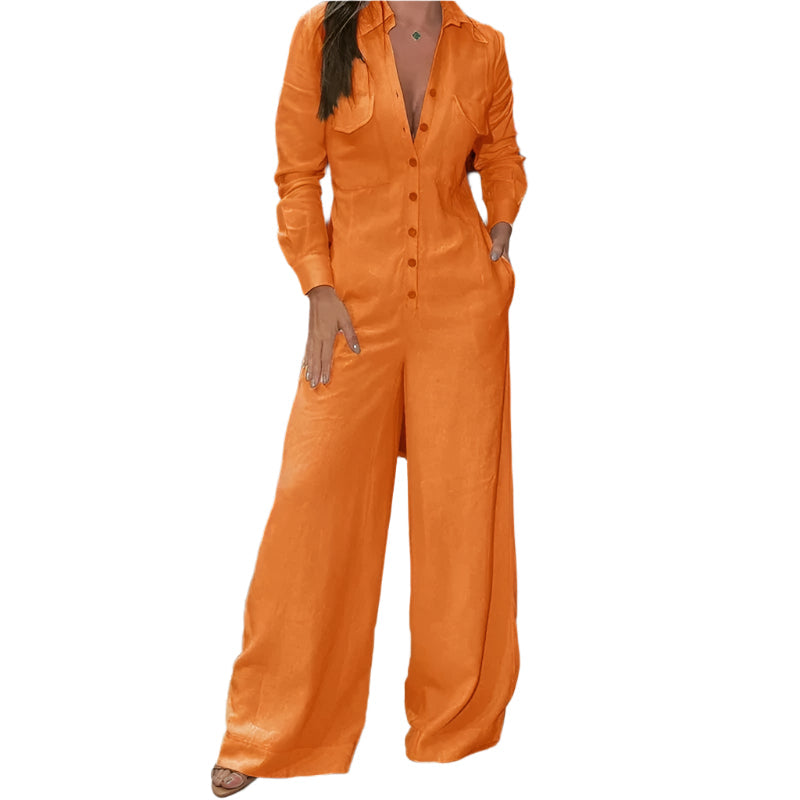 Komfortabel langermet jumpsuit for dame med elegant krage. Perfekt for en stilfull og avslappet look.