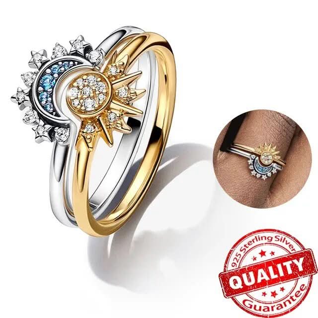 Tidløs og elegant dame sølvring med stilisert måne- og soldesign. Unikt smykke i høy kvalitet sterling sølv.