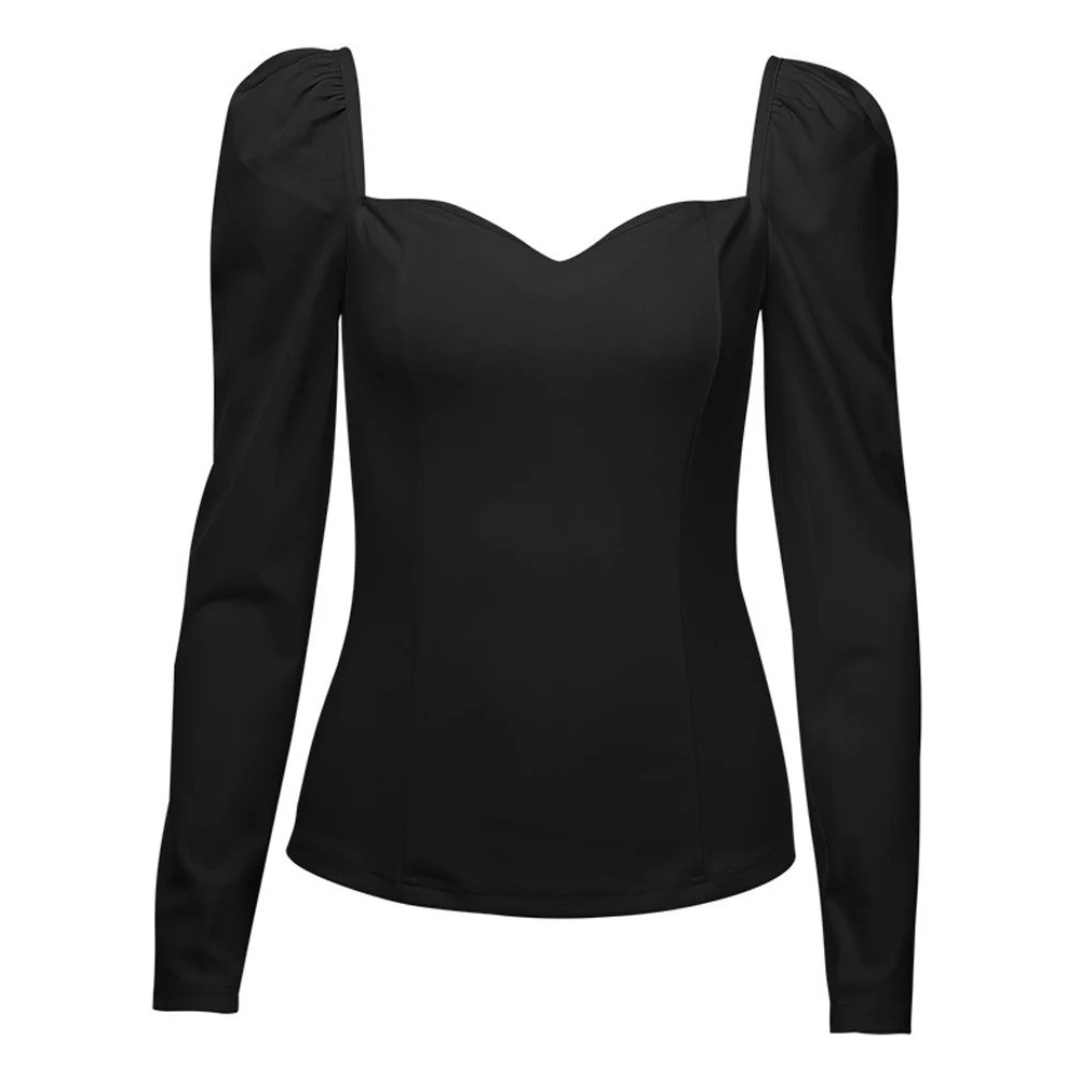 Kvinner slim-fit bluse med stilige puffermer. Komfortabel topp i vintage stil, allsidig for motebevisste kvinner.