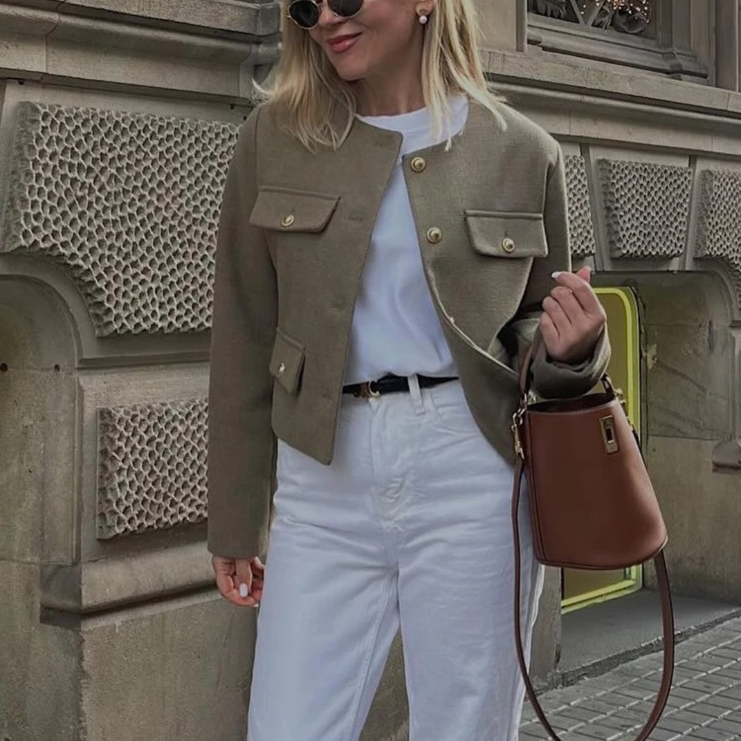 Hverdag og fest: Elegant damejakke med revers. Komfortabel blazer som løfter din stil.