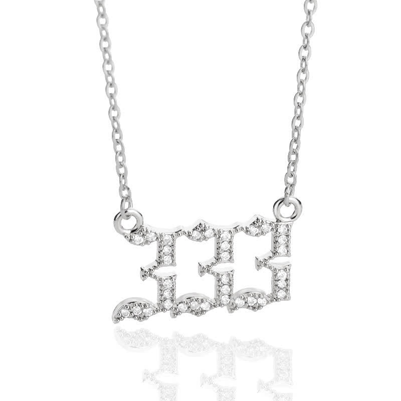 Elegant og tidløst engletall halskjede, et vakkert smykke med glitrende zirconia.