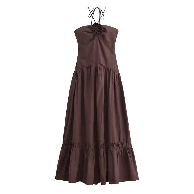 Elegant halterneck rørkjole for kvinner. Lang, svart sommerkjole, perfekt for fest og hverdagsbruk. Allsidig damemote.