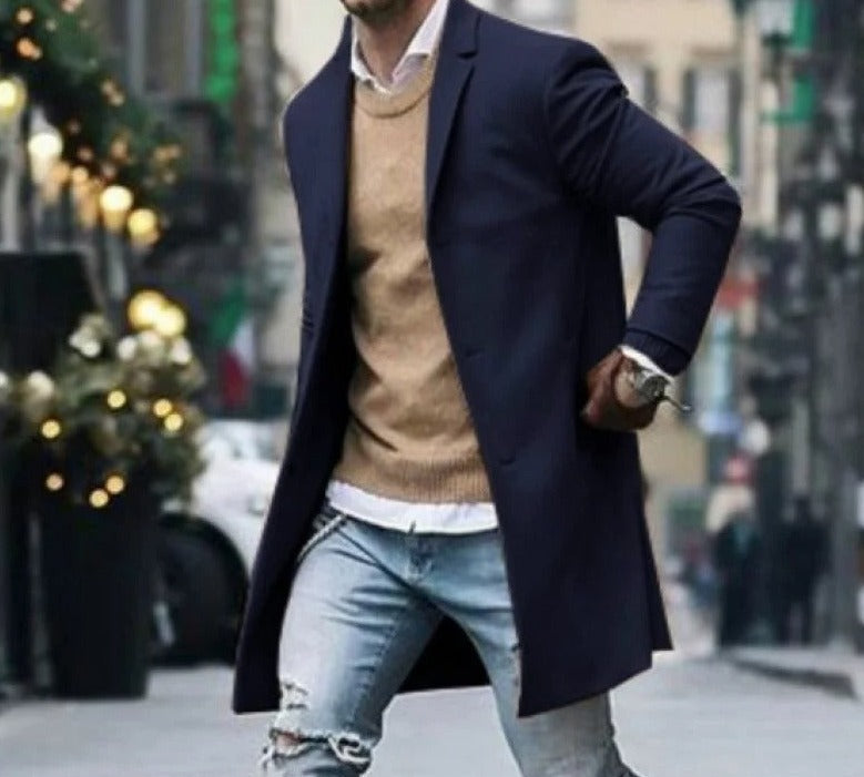 Vindresistent herre vinterjakke i ullblanding. Stilrent slim fit design for høst og vinter.