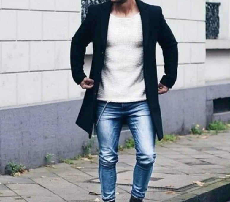 Nærbilde av tekstur på vindresistent ullblanding. Slim fit herre vinterjakke, elegant og varm.