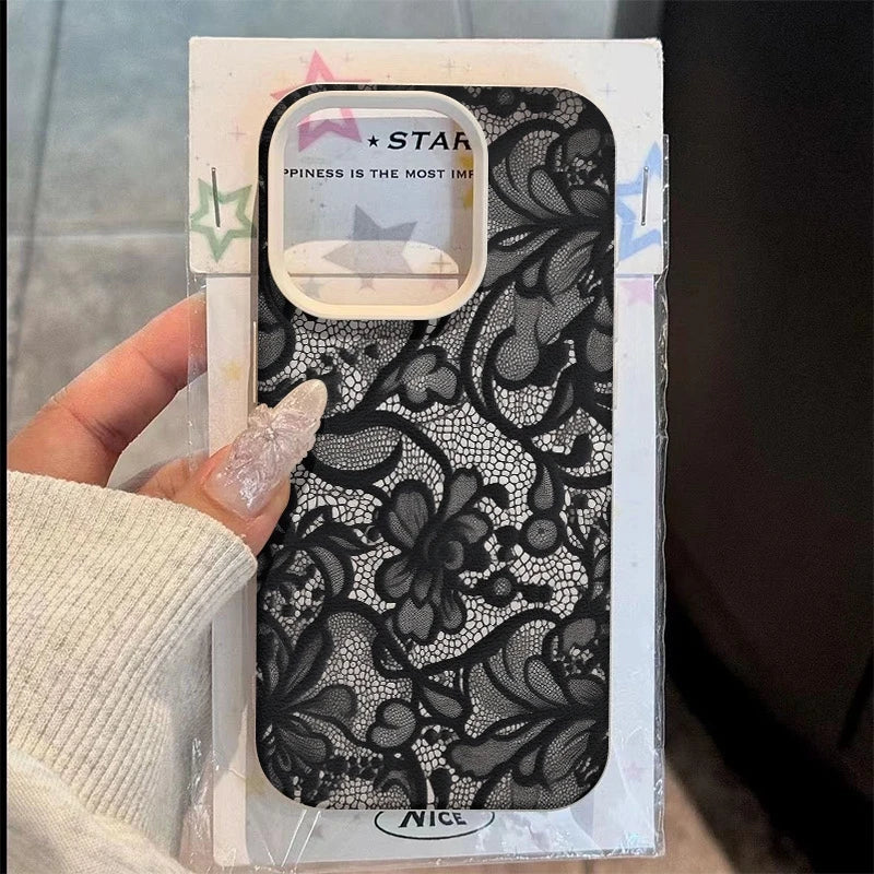 Elegant iPhone-telefonveske med blondemønster. Gir stilfull beskyttelse til din mobil. En perfekt gave.