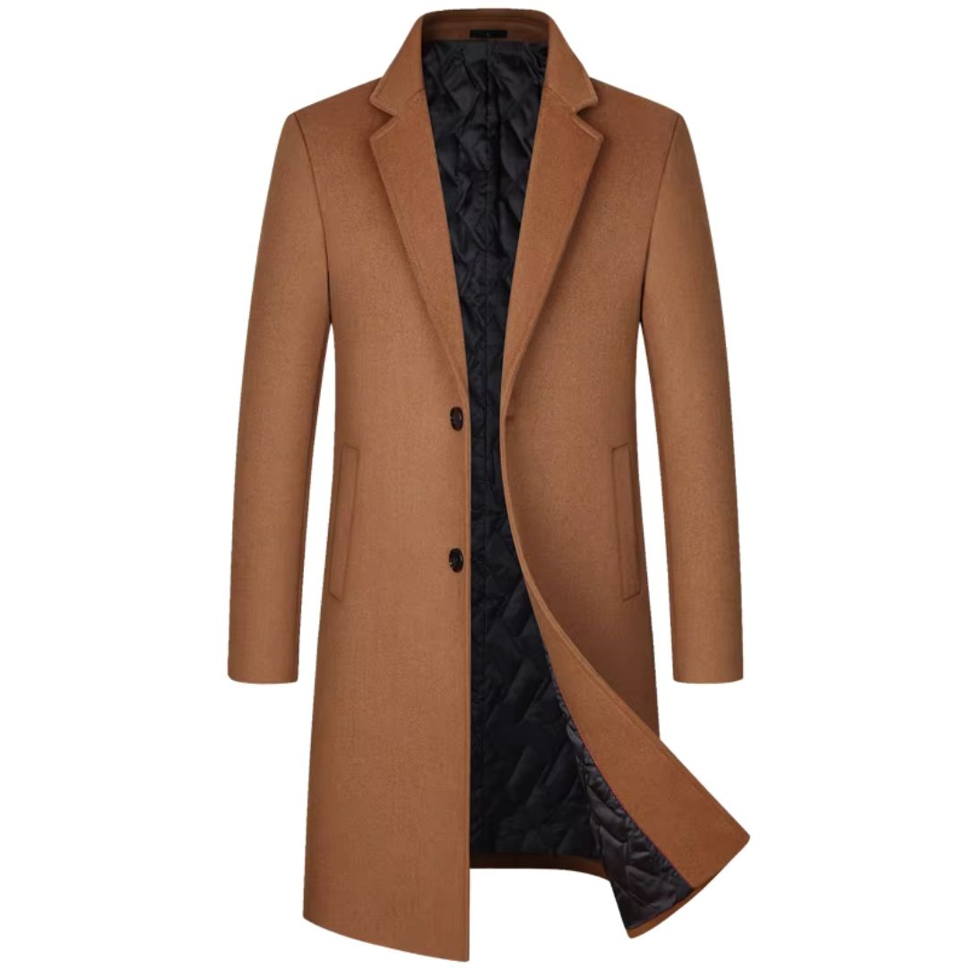 Stilren dame trench coat i bomull, med dobbeltspent lukking. En elegant og formell lang jakke for kvinner.