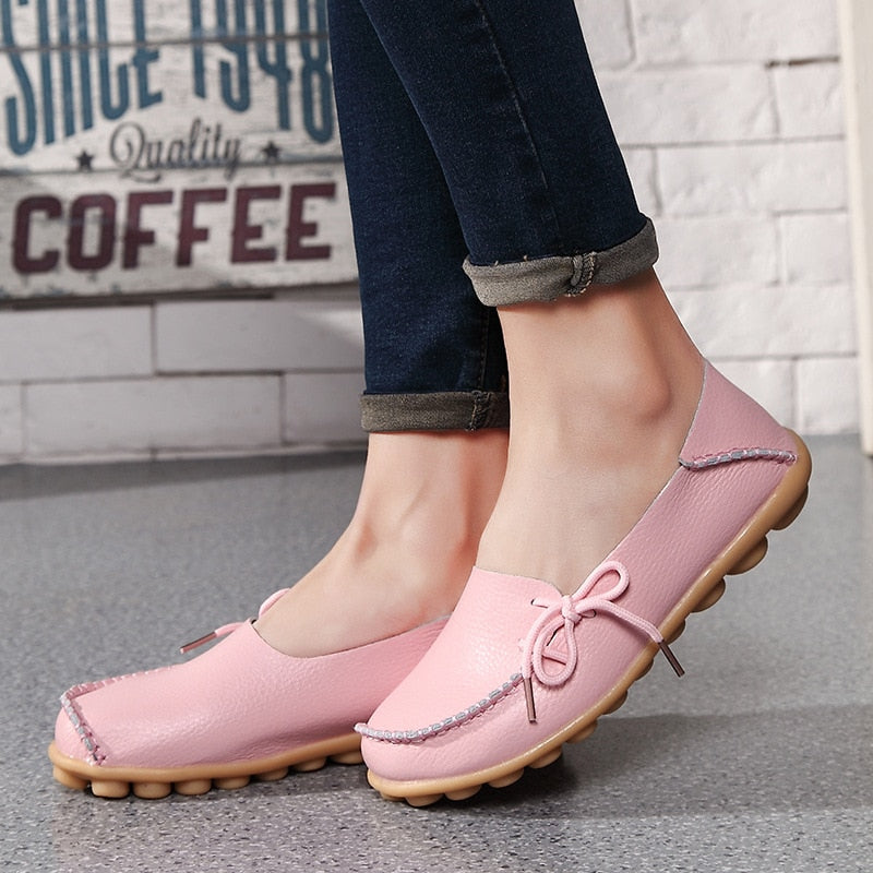 Mote loafers for kvinner. Elegant, komfortabel slip-on design. Ideell for vår, sommer og fritid.
