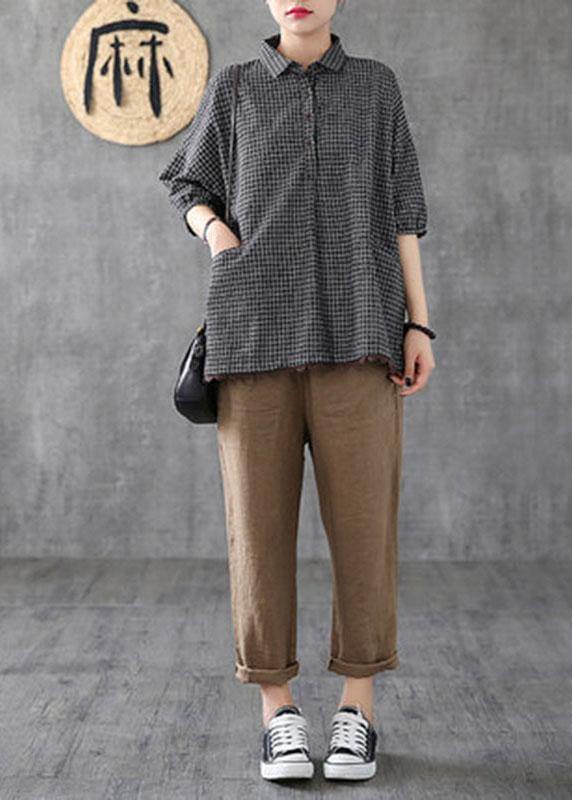 Komfortabel og pustende sommerbluse for kvinner. Kortermet bluse med elegant stil.