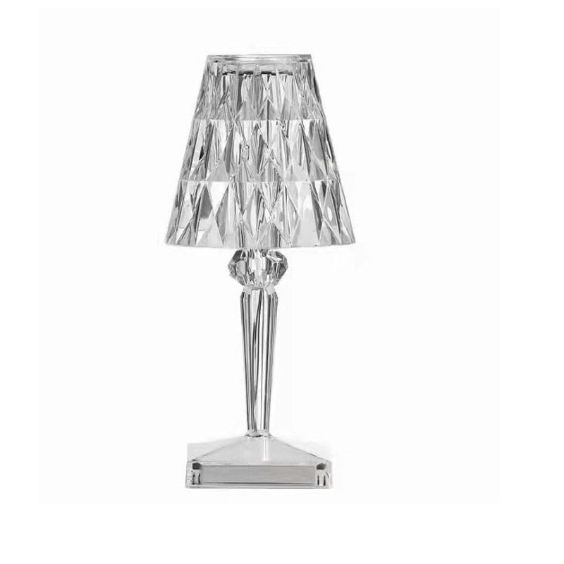 Elegant krystall nattbordslampe med dimbar berøringskontroll, gir stemningsfullt lys.