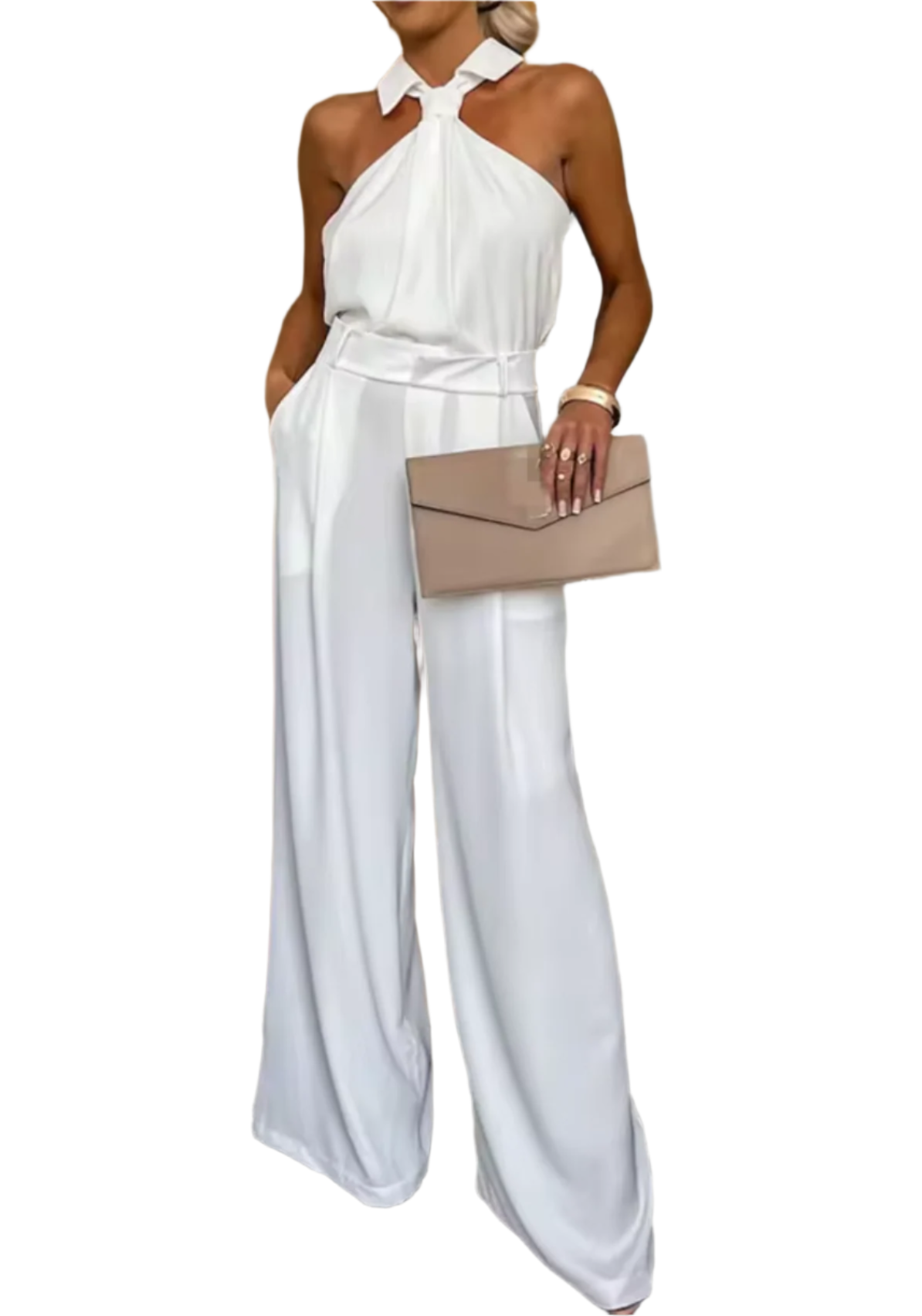 Elegant kvinne jumpsuit med høyhalset design og brede ben, perfekt for fest eller stilfull hverdagsbruk.