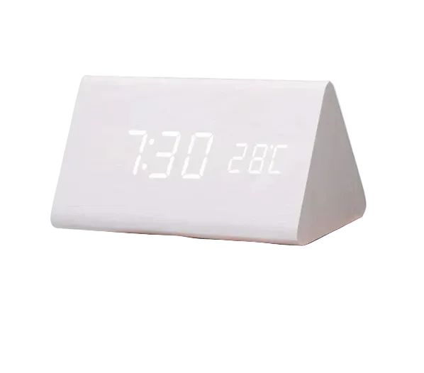Elegant LED klokke i tre-design med stemmeaktivering, perfekt for moderne hjemmeinnredning.