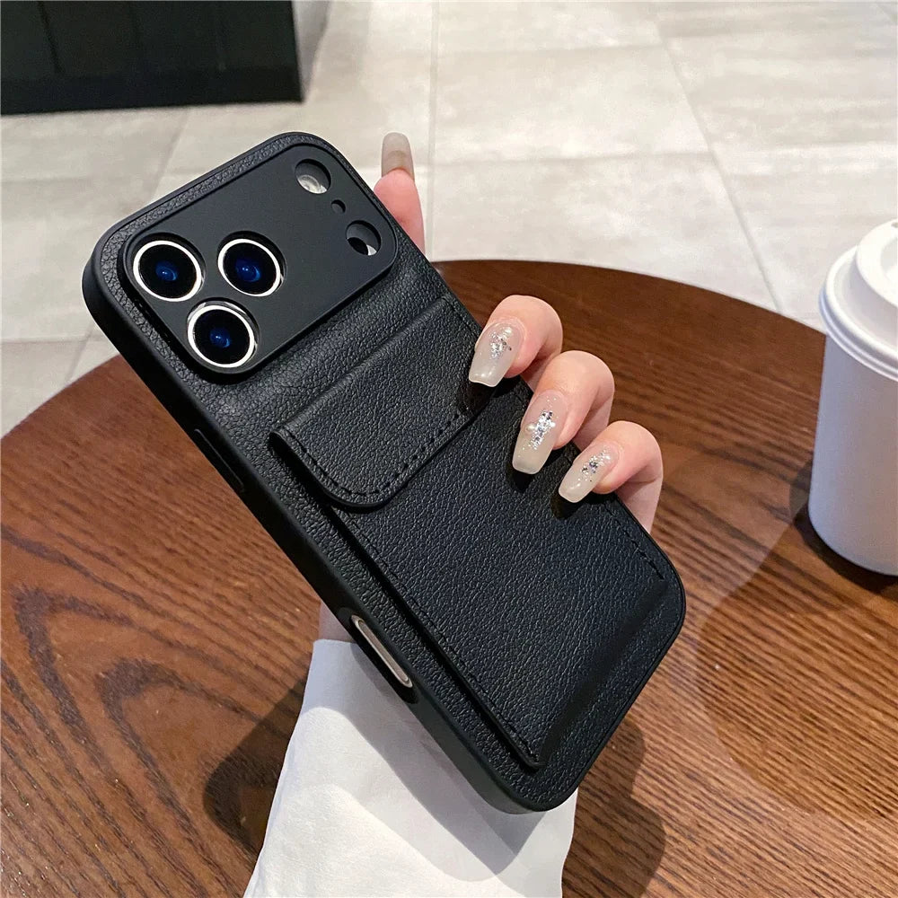 Slankt og elegant iPhone cover med kortholder. Enkel tilgang til kort og sikker telefonbeskyttelse. Hverdagsbruk.