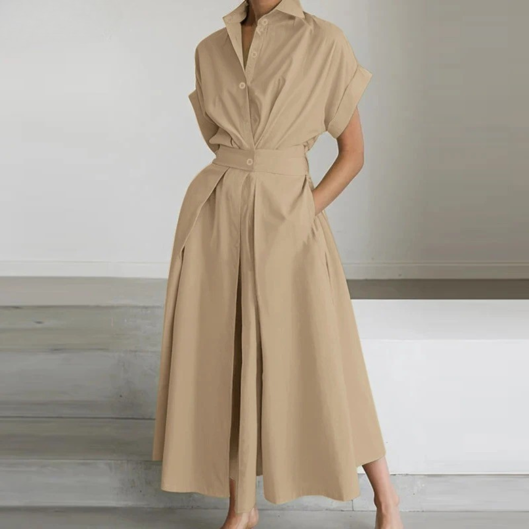 Feminin høy-midje sommerkjole for dame. Allsidig midi-kjole med korte ermer, ideell for hverdag.