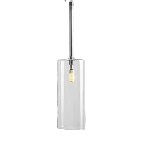 Elegant pendellampe i glass over spisebord, moderne taklampe for stemningsbelysning.