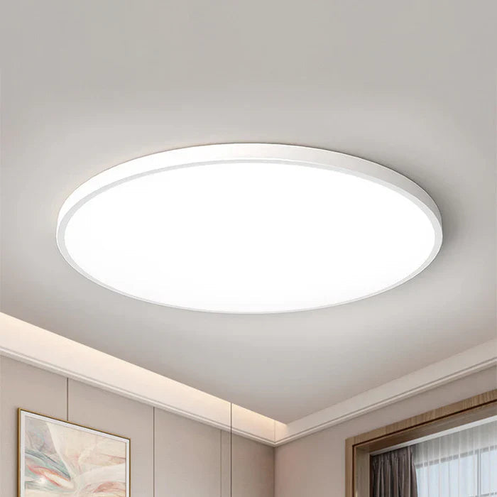 Energieffektiv og dimbar LED-taklampe. Gir justerbar og moderne belysning til ethvert rom i hjemmet.