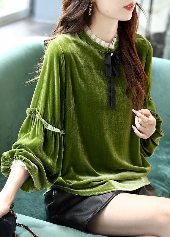 Elegant rysjet topp for kvinner med patchwork, egnet for både hverdag og fest.