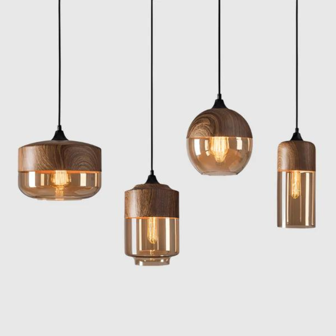 Stilfull taklampe for spisestue, med elegant skandinavisk design som løfter interiøret.