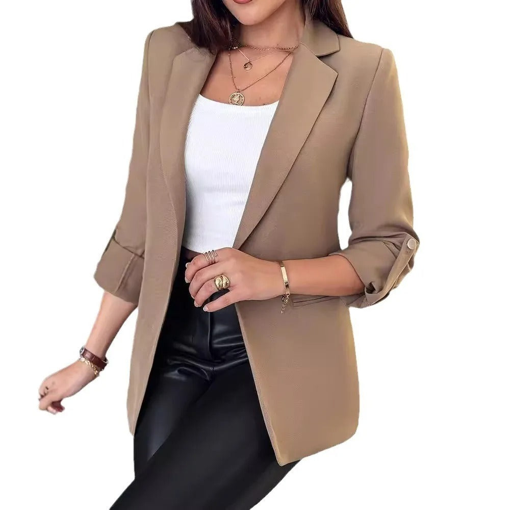 Elegant slim cardigan blazer for kvinner, ideell for jobb og fritid. Klassisk, enkelknappet design.