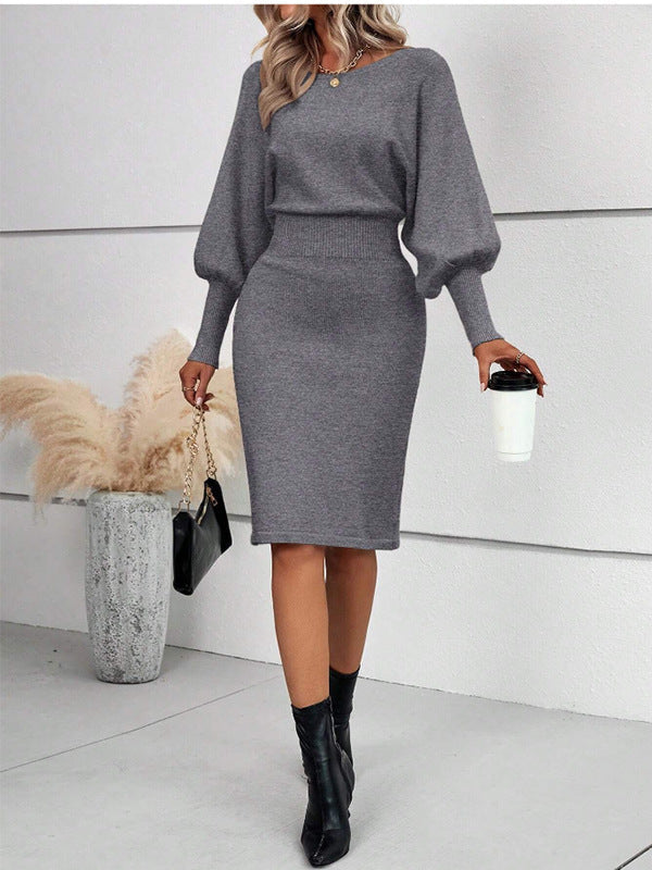 Perfekt langermet strikkekjole for dame; en elegant løsning for høst og vinter.