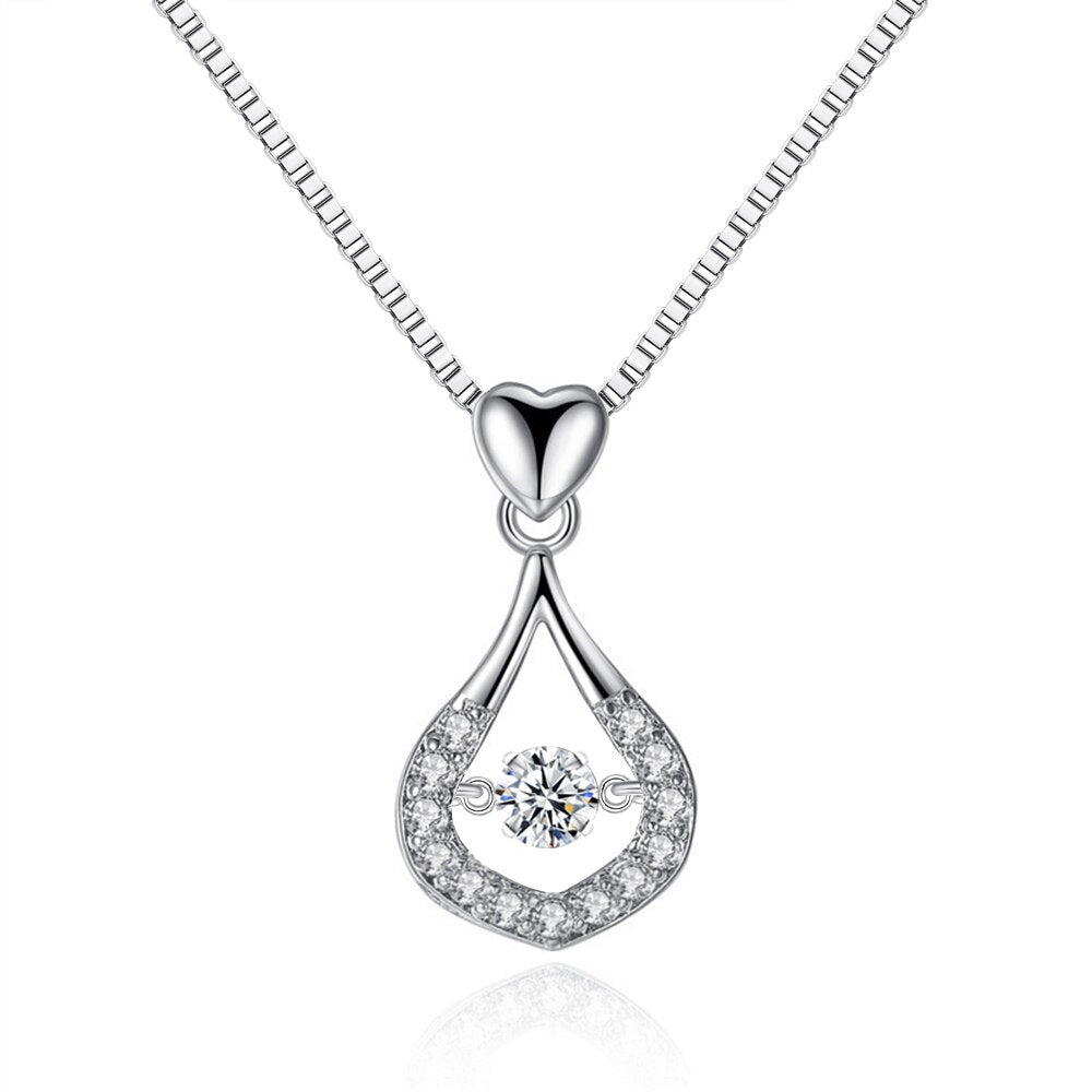 Elegant vanndråpe krystall anheng halskjede i 925 sølv. Glitrende damesmykke med cubic zircon.