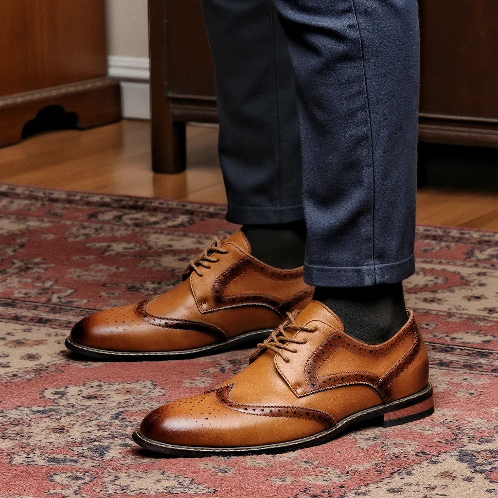 Komfortable brogue herresko i premium skinn, designet for eleganse og varighet i formelle settinger.