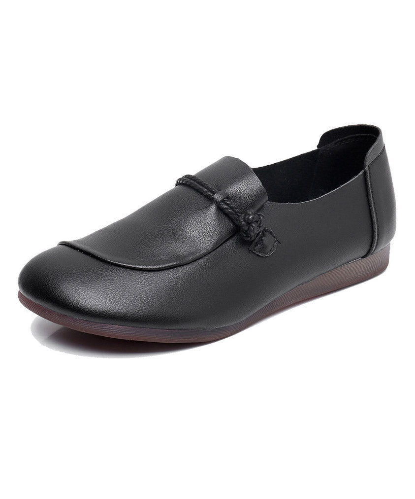 Elegante dame retro cross strap flats i klassisk design, komfortable for hverdag og festlige anledninger.