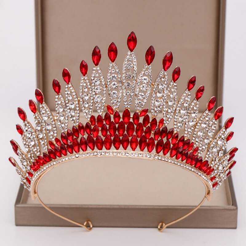 Funkelnde Braut Tiara mit Strass und Kristall Details, perfektes Hochzeits-Accessoire